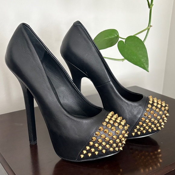 STEVE MADDEN leather platform pumps with gold spikes - Picture 2 of 11